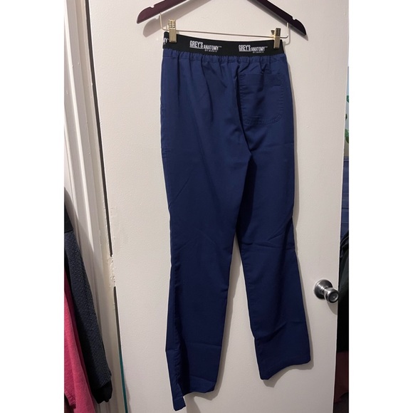 Greys Anatomy ‘Aubrey’ 3 pocket scrub pants - Picture 2 of 3